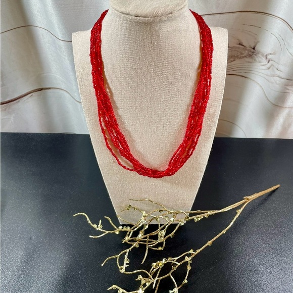 Vintage Elegant Red and Gold Beaded Necklace - Picture 3 of 11
